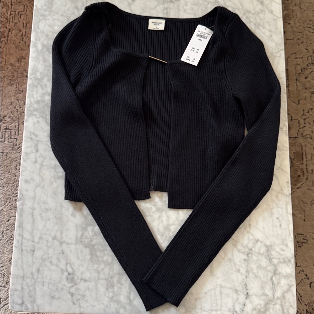 Abercrombie & Fitch Black Cropped Ribbed Cardigan